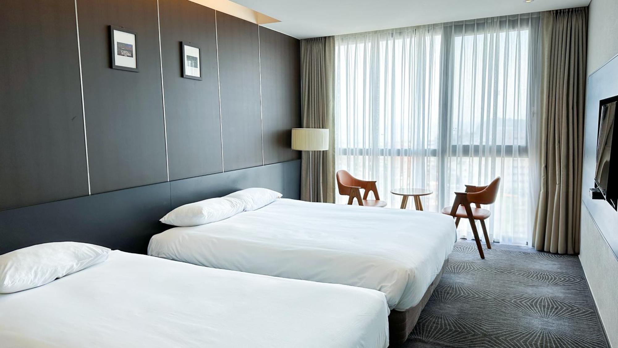 Golden Daisy Hotel Seogwipo Bilik gambar
